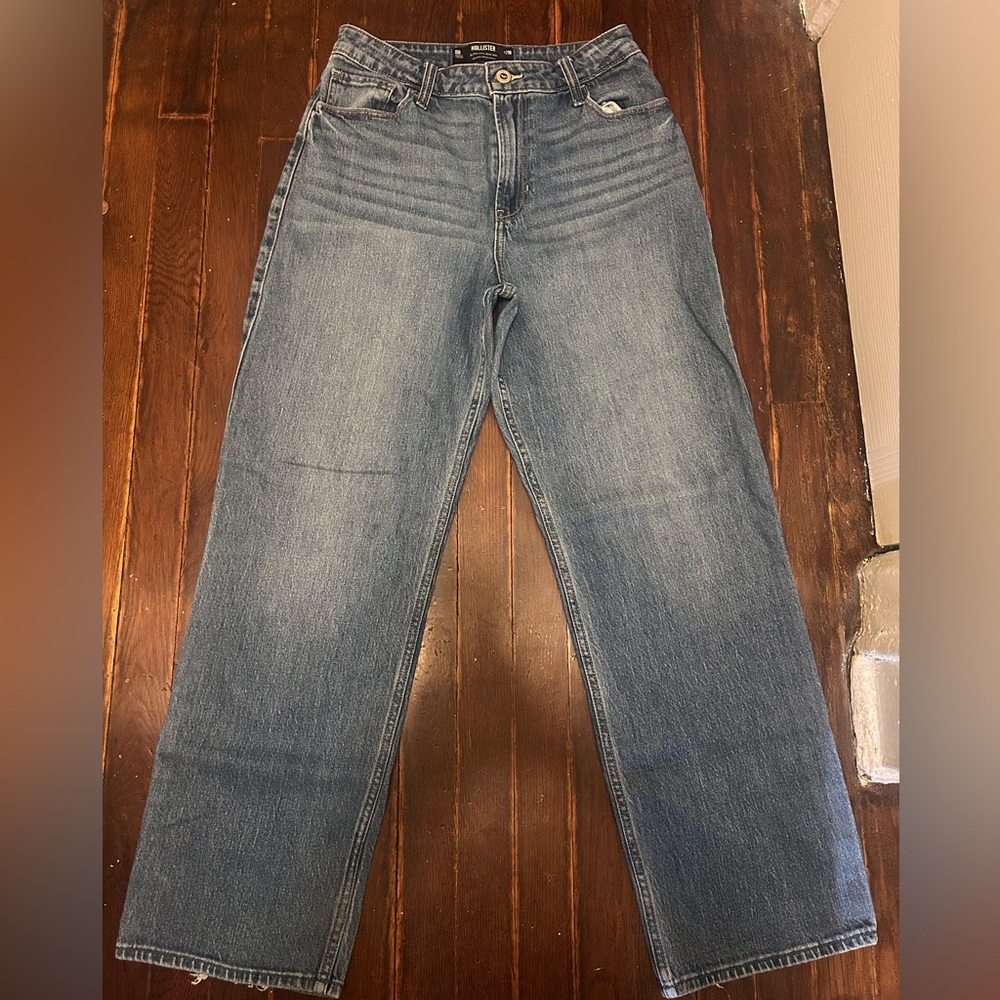 Hollister Women's Medium Blue Straight-Leg Jeans